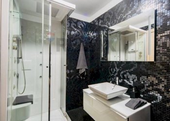 Bagno - Appartamento viale daniele manin
 
4, Viareggio - foto 12