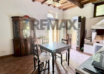 Sala da pranzo - Rustico Via le Croci
 
40, Vinci - foto 10