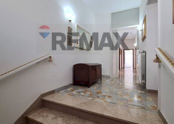 Scale - Four-room apartment VIA SCARLATTI
 
16, Empoli - photo 14