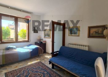 Camera / camera da letto - Four-room apartment VIA SCARLATTI
 
16, Empoli - photo 21