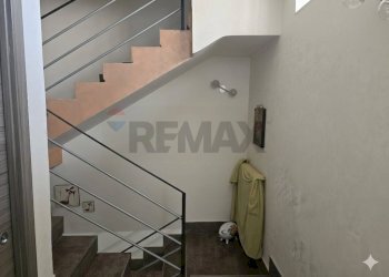 Scale - Semi-detached house Caivano - photo 6