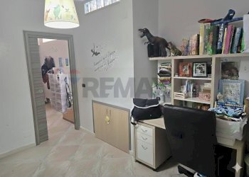 Ufficio - Semi-detached house Caivano - photo 8