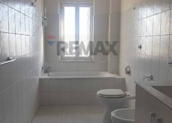 Bagno - Quadrilocale Caivano - foto 10