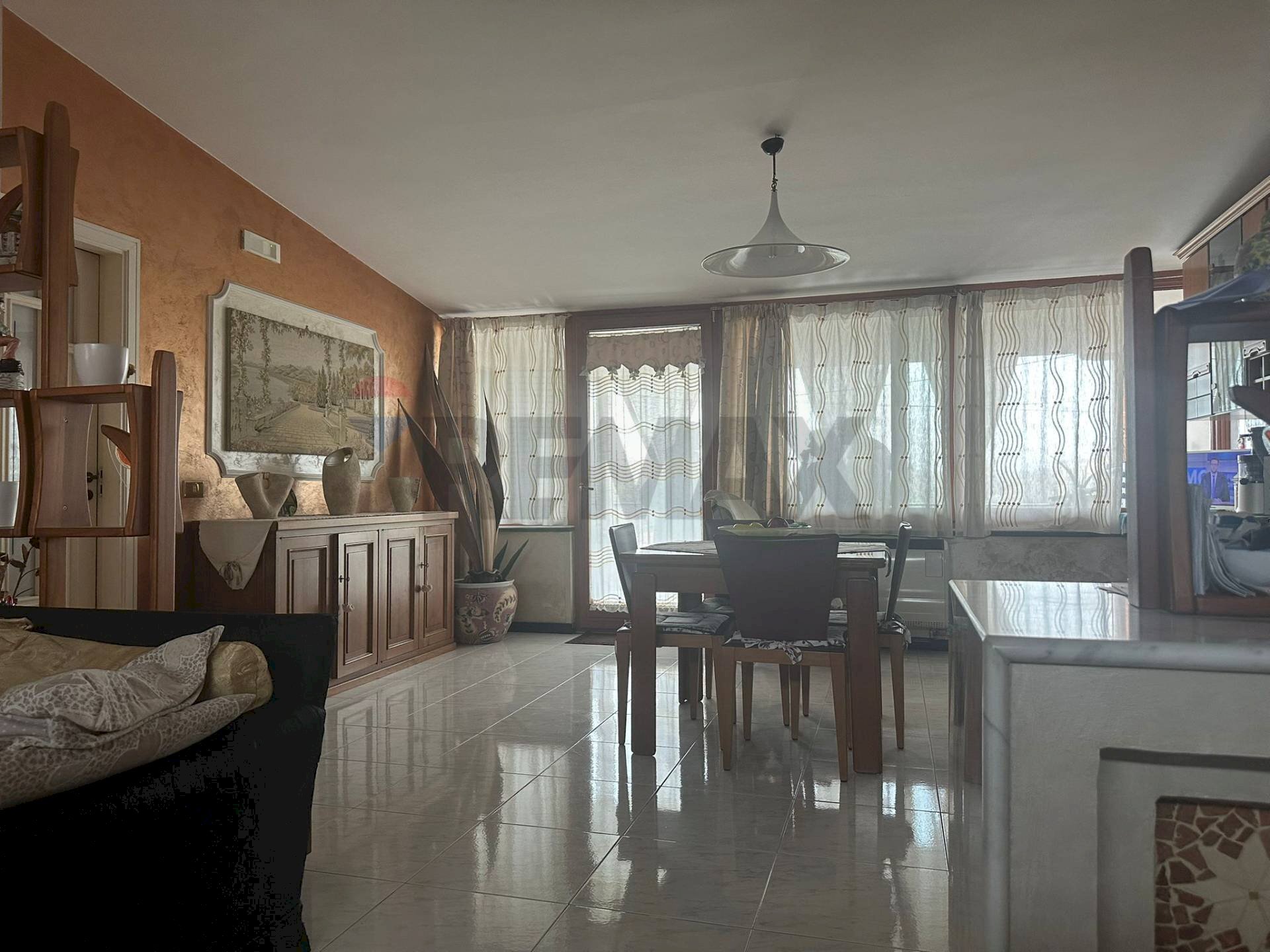 Sala da pranzo - Villa Bifamiliare Caivano - foto 1