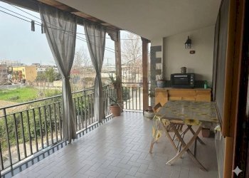 Balcone - Villa Bifamiliare Caivano - foto 1