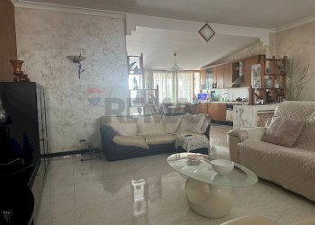 Soggiorno - Villa Bifamiliare Caivano - foto 2