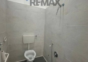 Bagno - Attività Commerciale Caivano - foto 14
