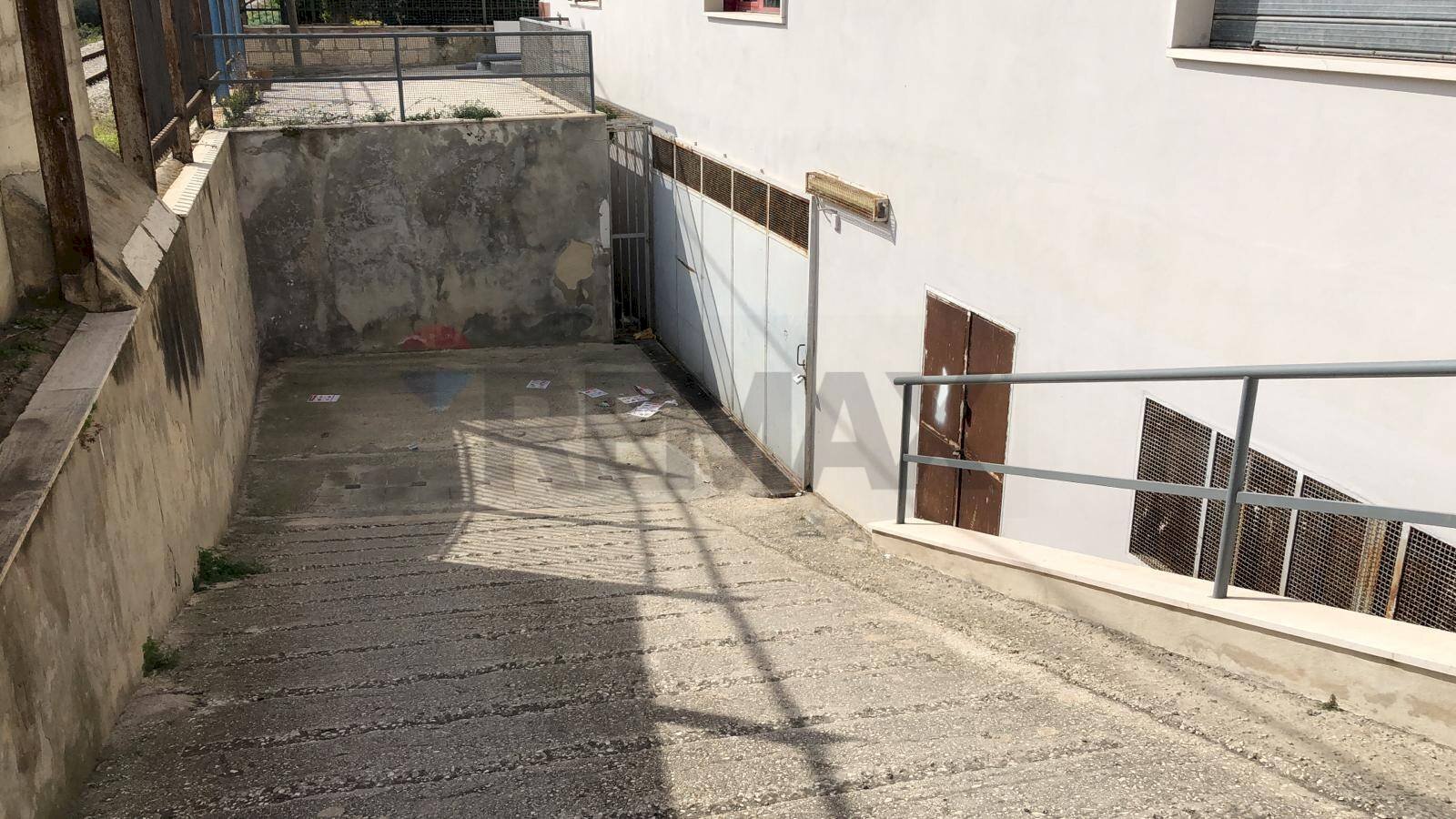 Terrazza - Commercial Premises Via Tratturo del Carmine
 
1-5, Manfredonia - photo 2
