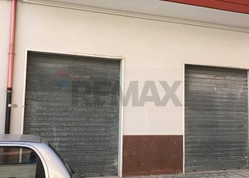 Edificio all\'aperto - Commercial Premises Via Tratturo del Carmine
 
1-5, Manfredonia - photo 1