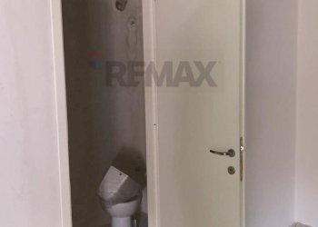 Hall / corridoio - Commercial Premises Via Tratturo del Carmine
 
1-5, Manfredonia - photo 9