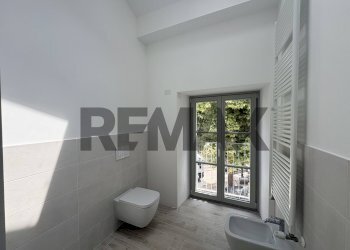 Bagno - Trilocale VIA GAMBINI
 
12, Trieste - foto 15