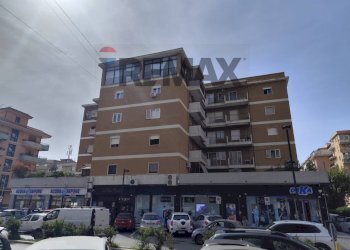 Edificio all\'aperto - Trilocale via pitia
 
36, Siracusa - foto 1