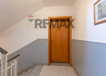 Hall / corridoio - Four-room apartment Via Antonio Pappalardo
 
3, Buccheri - photo 23
