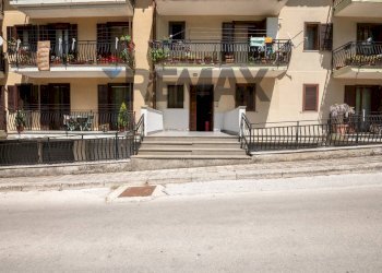 Edificio all\'aperto - Four-room apartment Via Antonio Pappalardo
 
3, Buccheri - photo 27