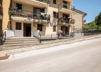Edificio all\'aperto - Four-room apartment Via Antonio Pappalardo
 
3, Buccheri - photo 28