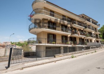 Edificio all\'aperto - Four-room apartment Via Antonio Pappalardo
 
3, Buccheri - photo 29