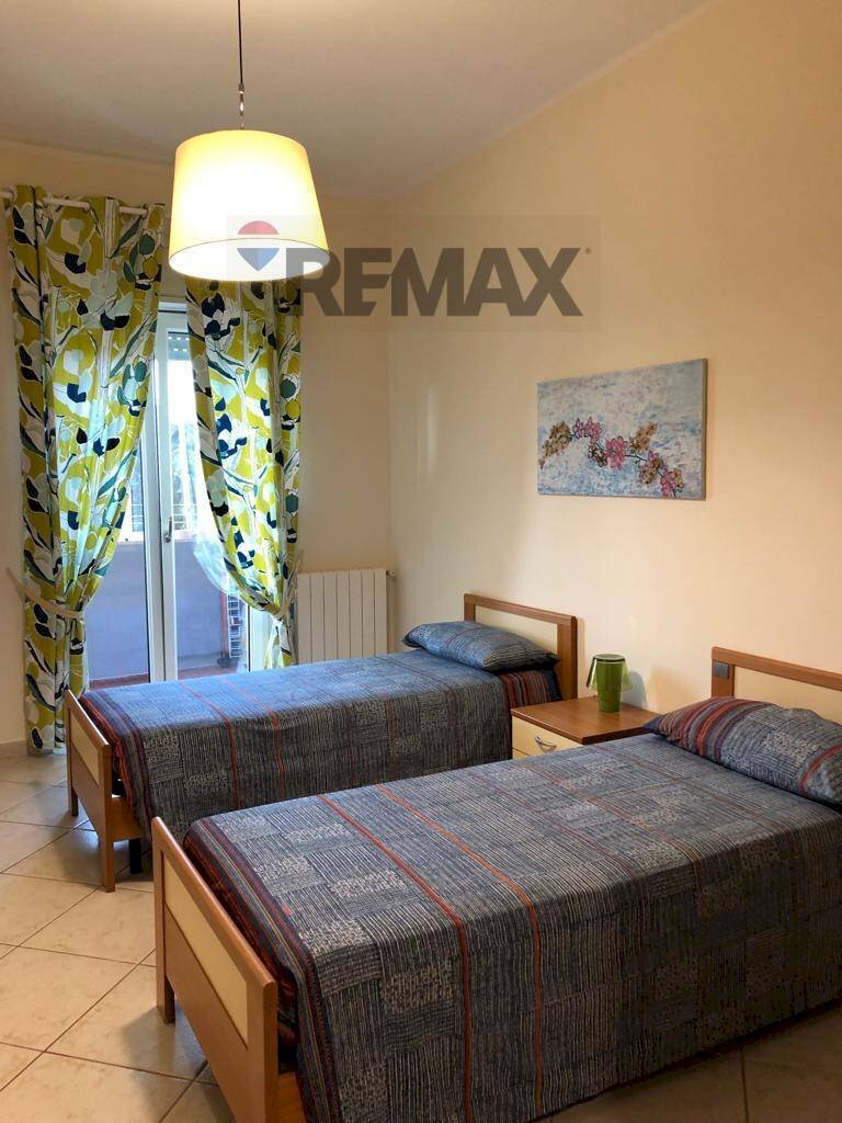 Camera / camera da letto - Four-room apartment viale tercati
 
190, Siracusa - photo 3