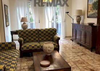 Soggiorno - Four-room apartment viale tercati
 
190, Siracusa - photo 12