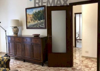 Soggiorno - Four-room apartment viale tercati
 
190, Siracusa - photo 20