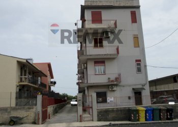 Edificio all\'aperto - Apartment viale vittorio emanuele
 
22, Melilli - photo 1