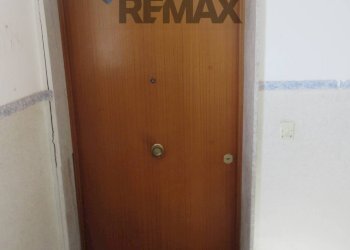 Hall / corridoio - Apartment viale vittorio emanuele
 
22, Melilli - photo 18