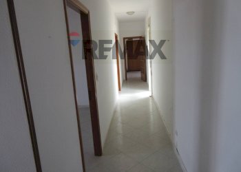 Hall / corridoio - Apartment viale vittorio emanuele
 
22, Melilli - photo 19