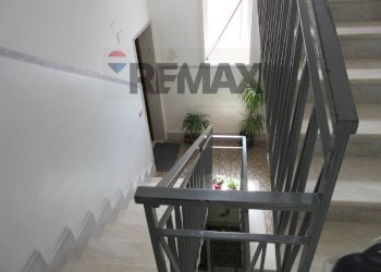 Scale - Apartment viale vittorio emanuele
 
22, Melilli - photo 45