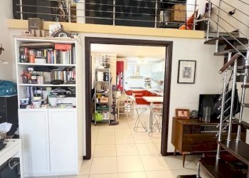 Soggiorno - Quadrilocale Via Egiziaca Pizzofalcone, Napoli - foto 4