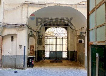 Edificio all\'aperto - Quadrilocale Via Egiziaca Pizzofalcone, Napoli - foto 18