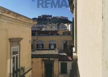 Edificio all\'aperto - Quadrilocale Via Egiziaca Pizzofalcone, Napoli - foto 20