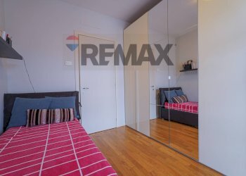 Camera / camera da letto - Villa a Schiera Via Moroni
 
38, Ponte San Pietro - foto 17