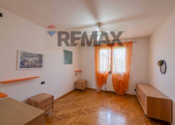 Soggiorno - Three-room apartment via dei platani
 
4, Treviolo - photo 24