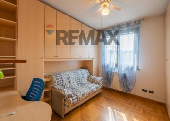 Soggiorno - Three-room apartment via dei platani
 
4, Treviolo - photo 25