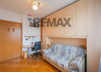 Soggiorno - Three-room apartment via dei platani
 
4, Treviolo - photo 32