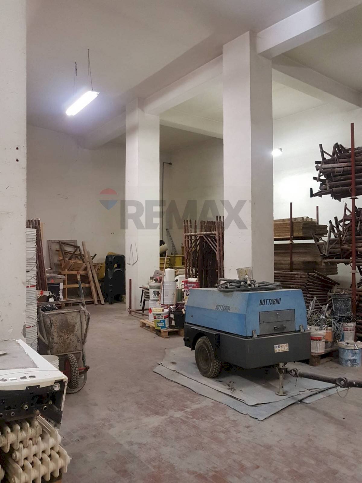 Edificio all\'aperto - Magazzino Ancona - foto 2