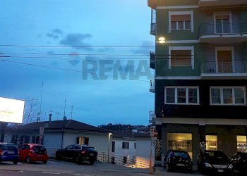 Edificio all\'aperto - Magazzino Ancona - foto 8