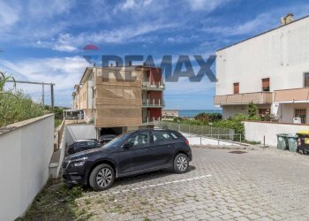 Edificio all\'aperto - Three-room apartment Via Colle Ameno
 
2/E, Ancona - photo 2