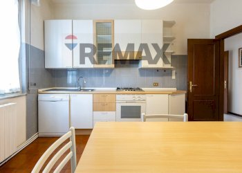 Cucina - Appartamento Viale Giacomo Matteotti
 
70, Salsomaggiore Terme - foto 9