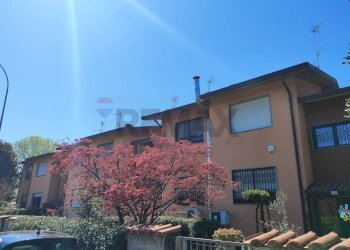 Edificio all\'aperto - Terraced Villa Via Alessandro Volta
 
20, Pero - photo 29