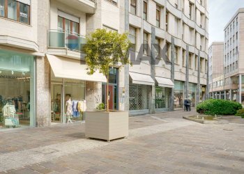 Edificio all\'aperto - Negozio Via San Gregorio
4, Busto Arsizio - foto 4