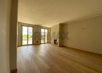 Sala ingresso altro lato - Two-room apartment Via Sant'Isidoro
 
1, Bogogno - photo 5