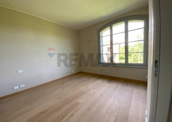 Camera - Two-room apartment Via Sant'Isidoro
 
1, Bogogno - photo 10
