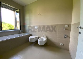 Bagno - Two-room apartment Via Sant'Isidoro
 
1, Bogogno - photo 15