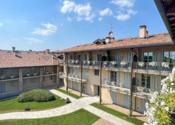 Piazzetta casa Bonora - Semi-detached Villa Via Sant'Isidoro
 
1, Bogogno - photo 2