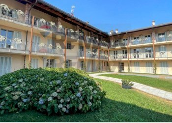Piazzetta Casa Bonora - Semi-detached Villa Via Sant'Isidoro
 
1, Bogogno - photo 16