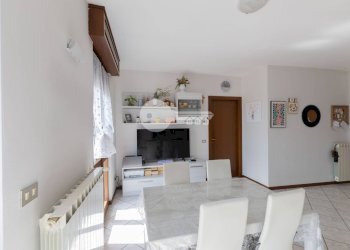 Foto 4 - Three-room apartment Via Porzano
 
15, Manerbio - photo 4