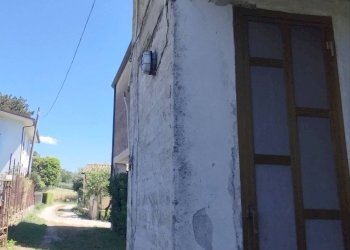 Edificio all\'aperto - Casa semi indipendente Santi Cosma e Damiano - foto 2