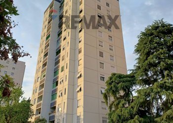 Edificio all\'aperto - Three-room apartment Milano - photo 2