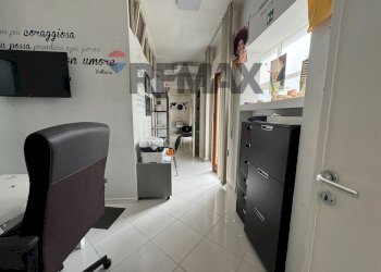 Ufficio - Office Mattarella
 
30, Bagheria - photo 6