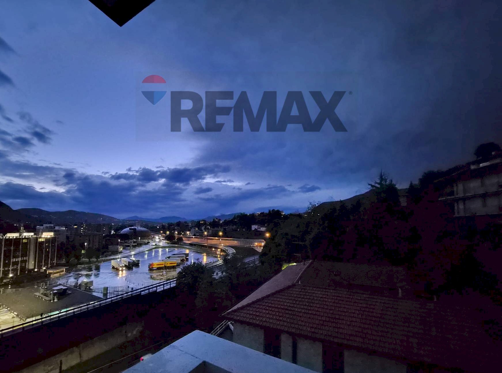 Edificio all\'aperto - Three-room apartment via san giacomo
 
59, Como - photo 2
